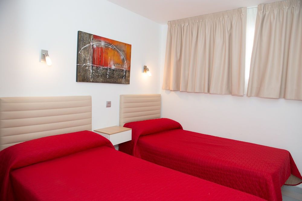 Apartamentos Caribe II ปลายา เดล อิงเกลส ภายนอก รูปภาพ
